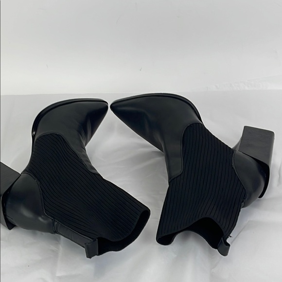 Steve Madden Black Heeled Boots - Picture 6 of 10